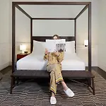 Dorothea Hotel, Budapest, Autograph Collection