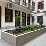 Km33 Apartments - Budapest - Hostaid