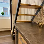 Km33 Apartments - Budapest - Hostaid