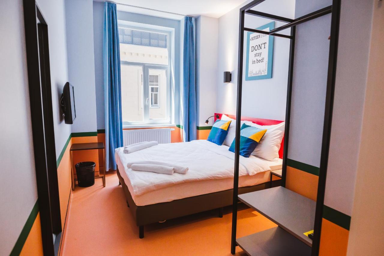 Maverick Athenaeum Budapest