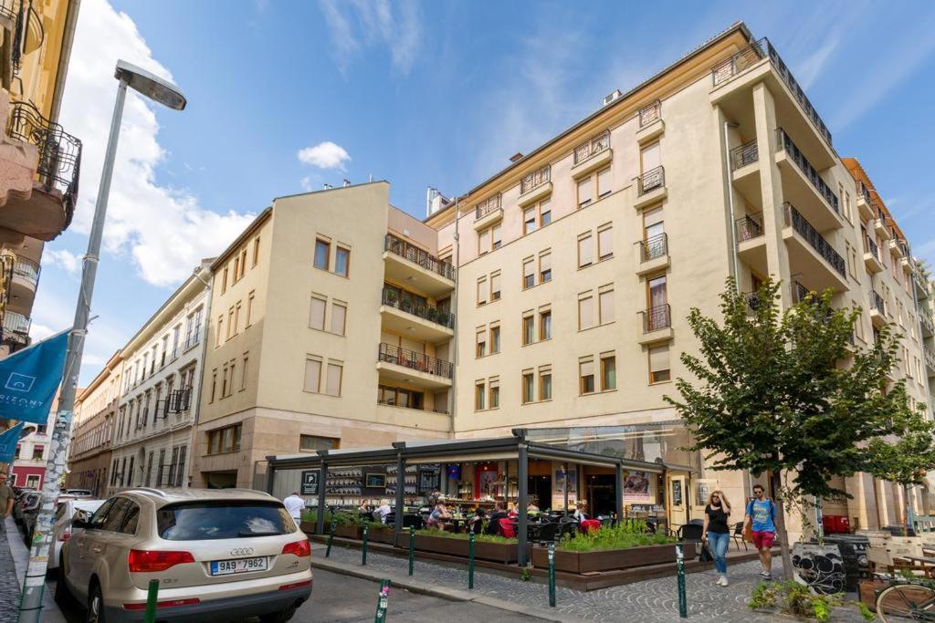 Apartman Space In Gozsdu *