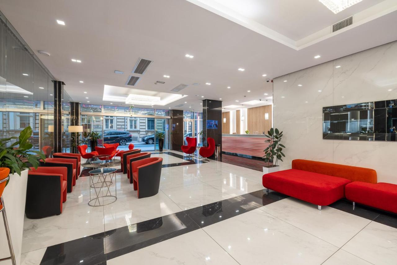 Silver Crown & Residence, Palace Quarter Hotel 3*