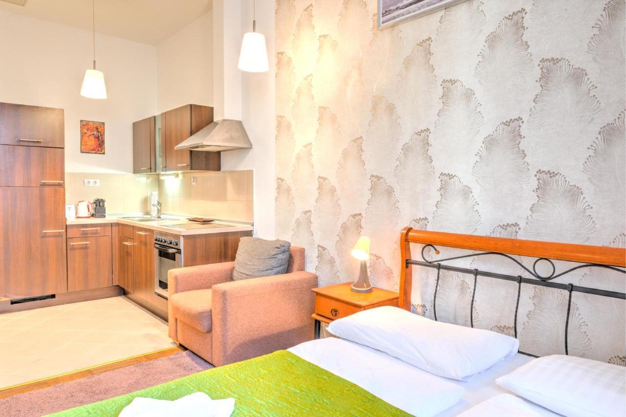 Center Aparthotel *
