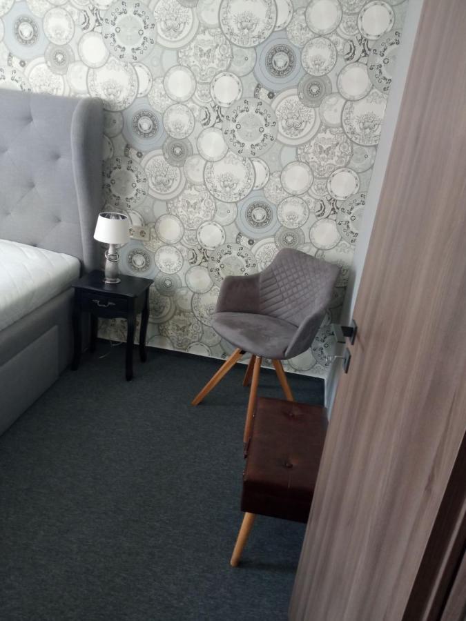 Aparthotel Varalja *