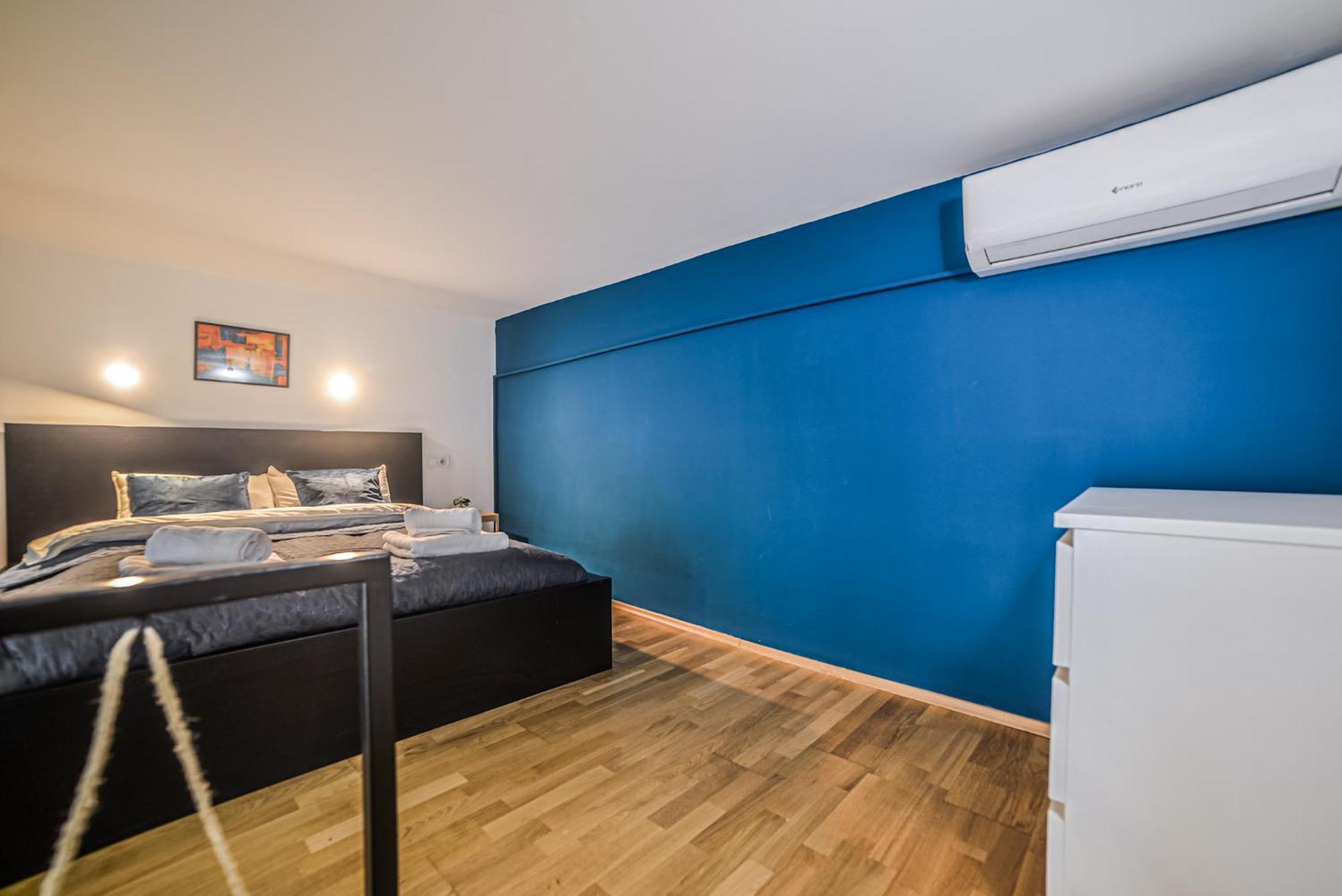 Apartment Dazzling Dob *