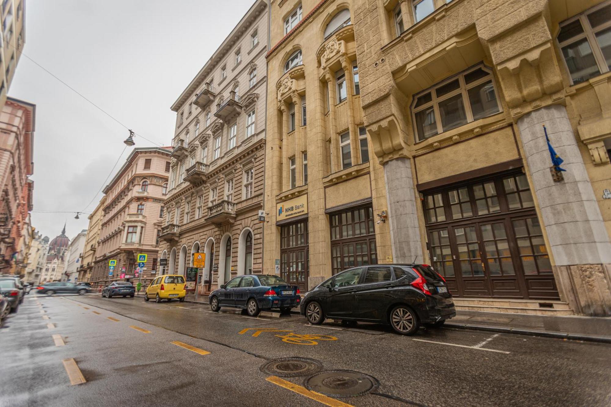 Jackquaters Silver Apartment Budapest
