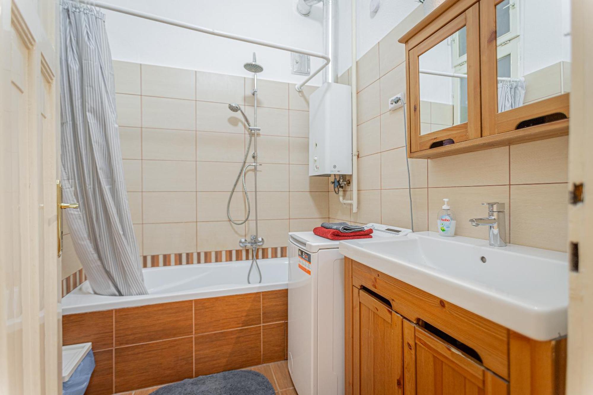 Jackquaters Silver Apartment Budapest