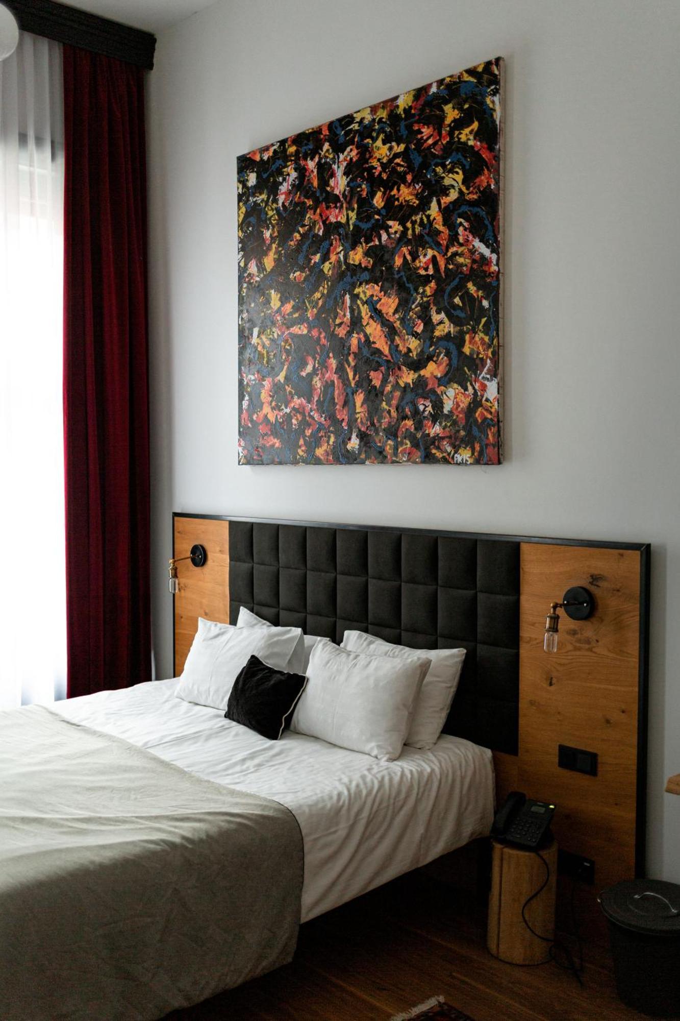Rum Hotel 4*