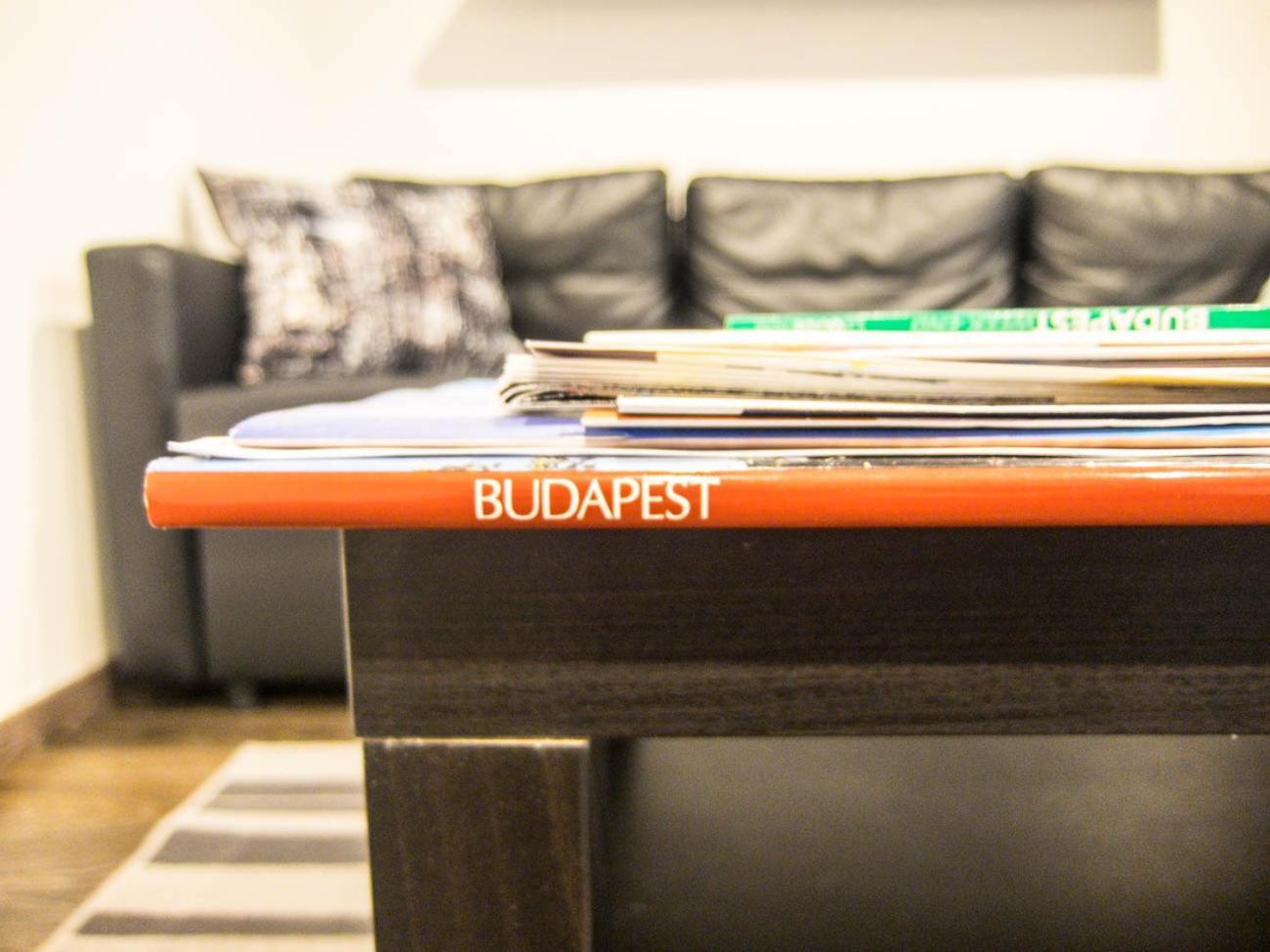 Goldcentral Akacfa-next To Mazel Tov-brilliant Location Apartment Budapest