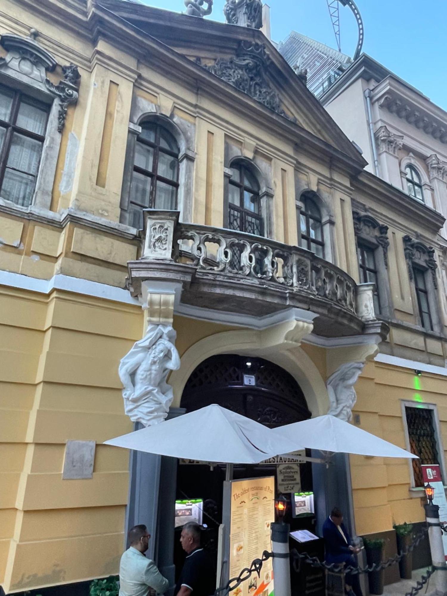 Pearl At St Stephen' S Basilica Apartment Budapest