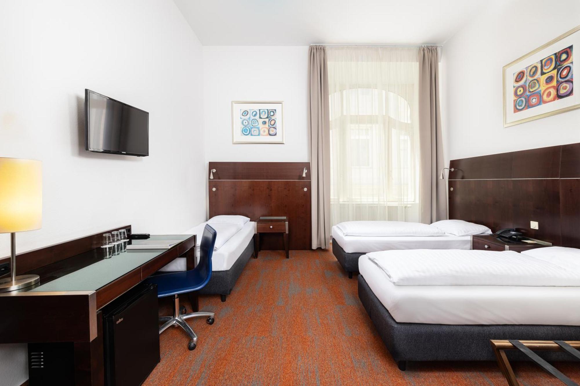Matyas Hotel