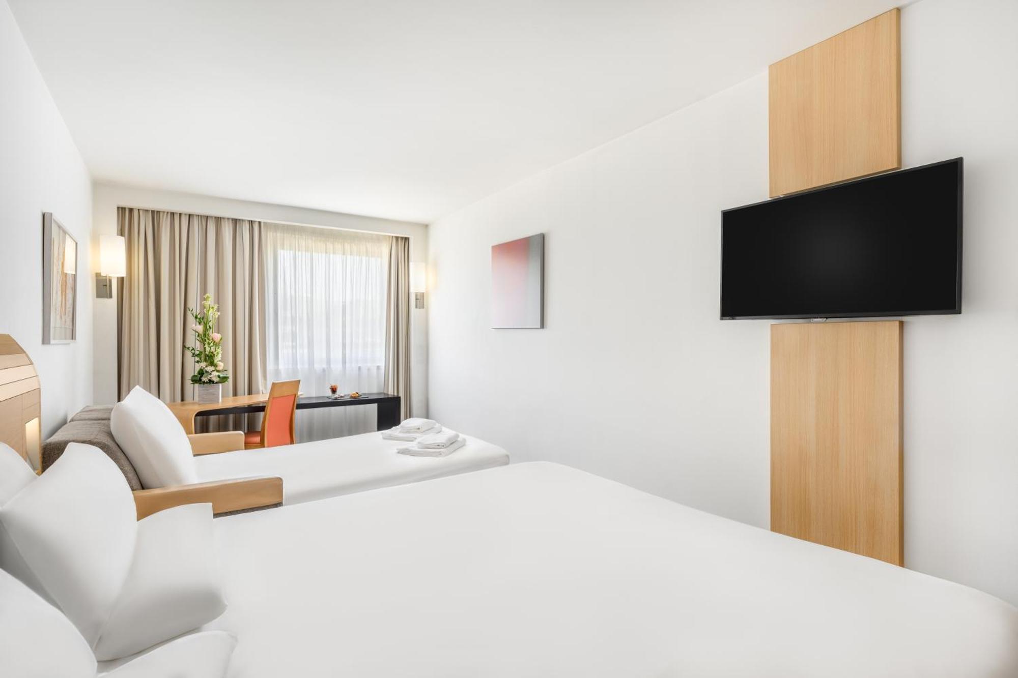 Novotel 4*