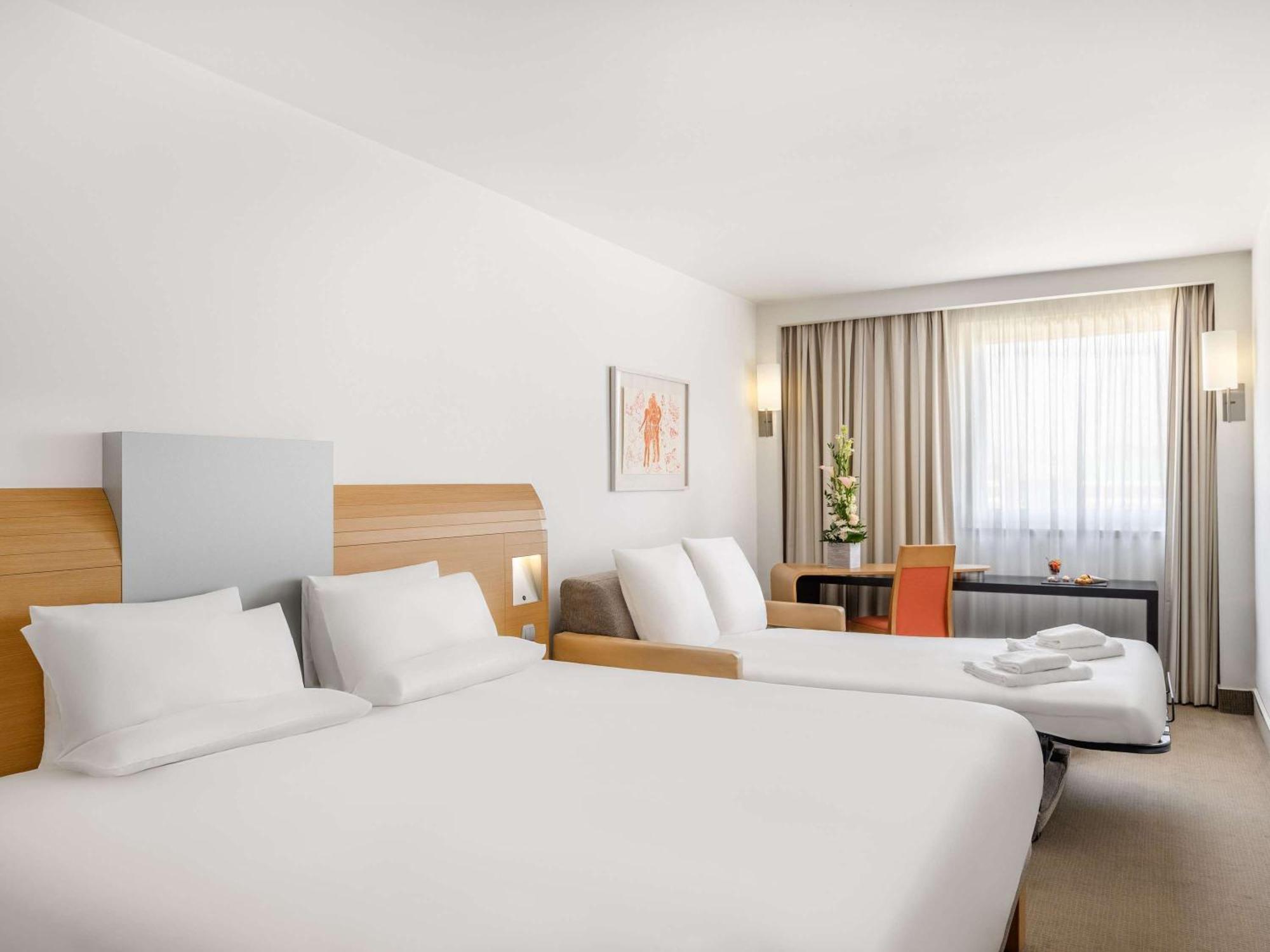 Novotel Hotel 4*
