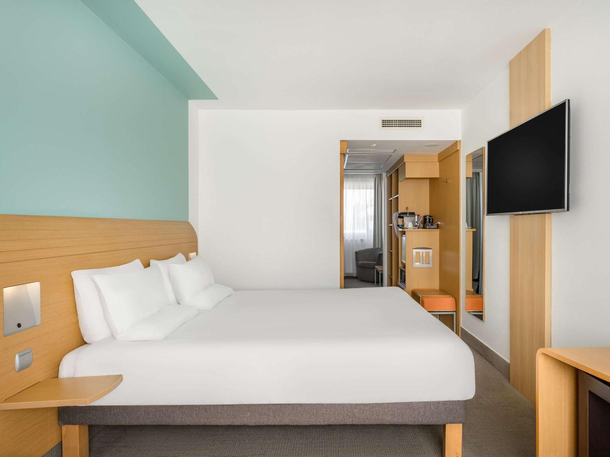 Novotel Hotel