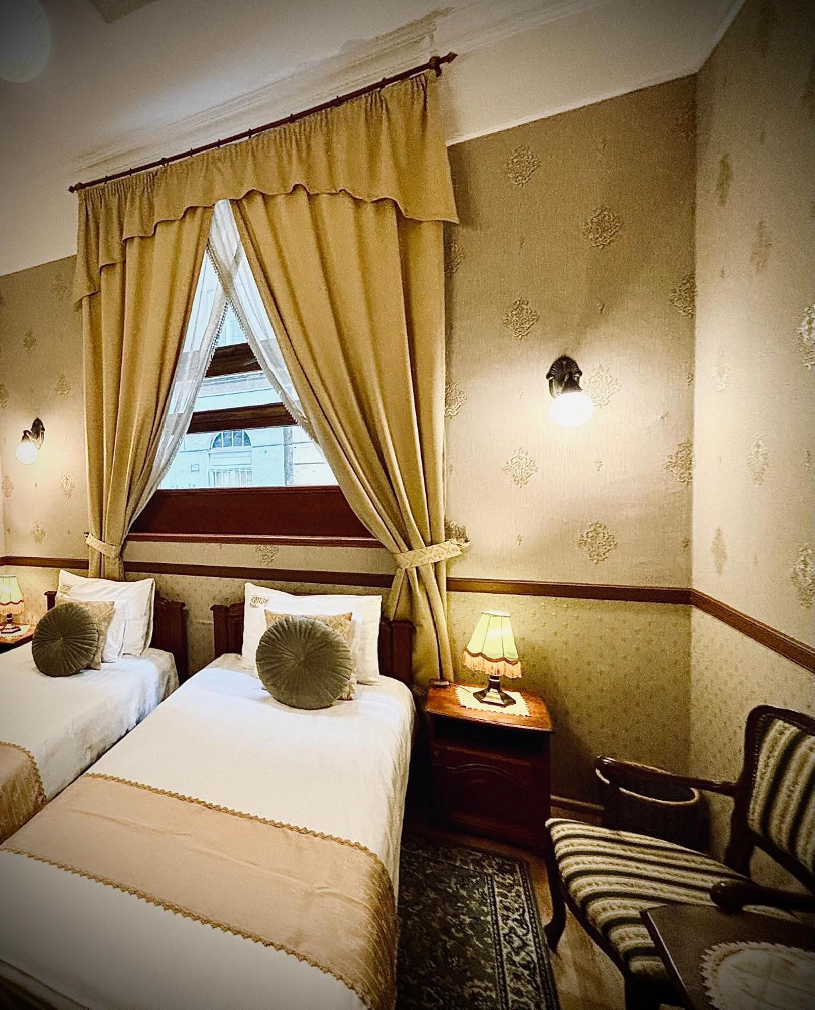 Cotton House 4*