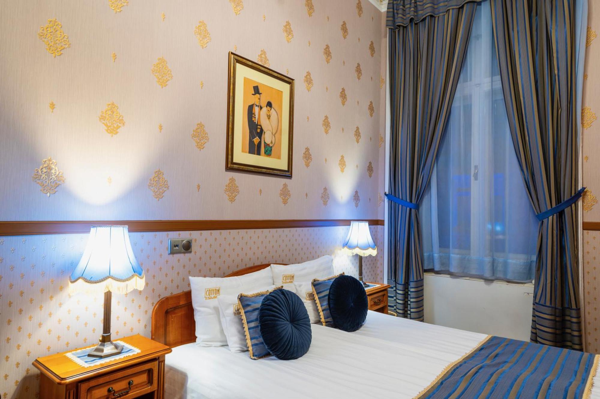 Cotton House 4*