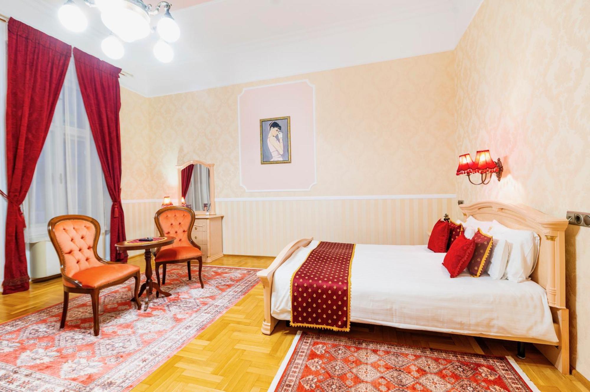 Cotton House Hotel