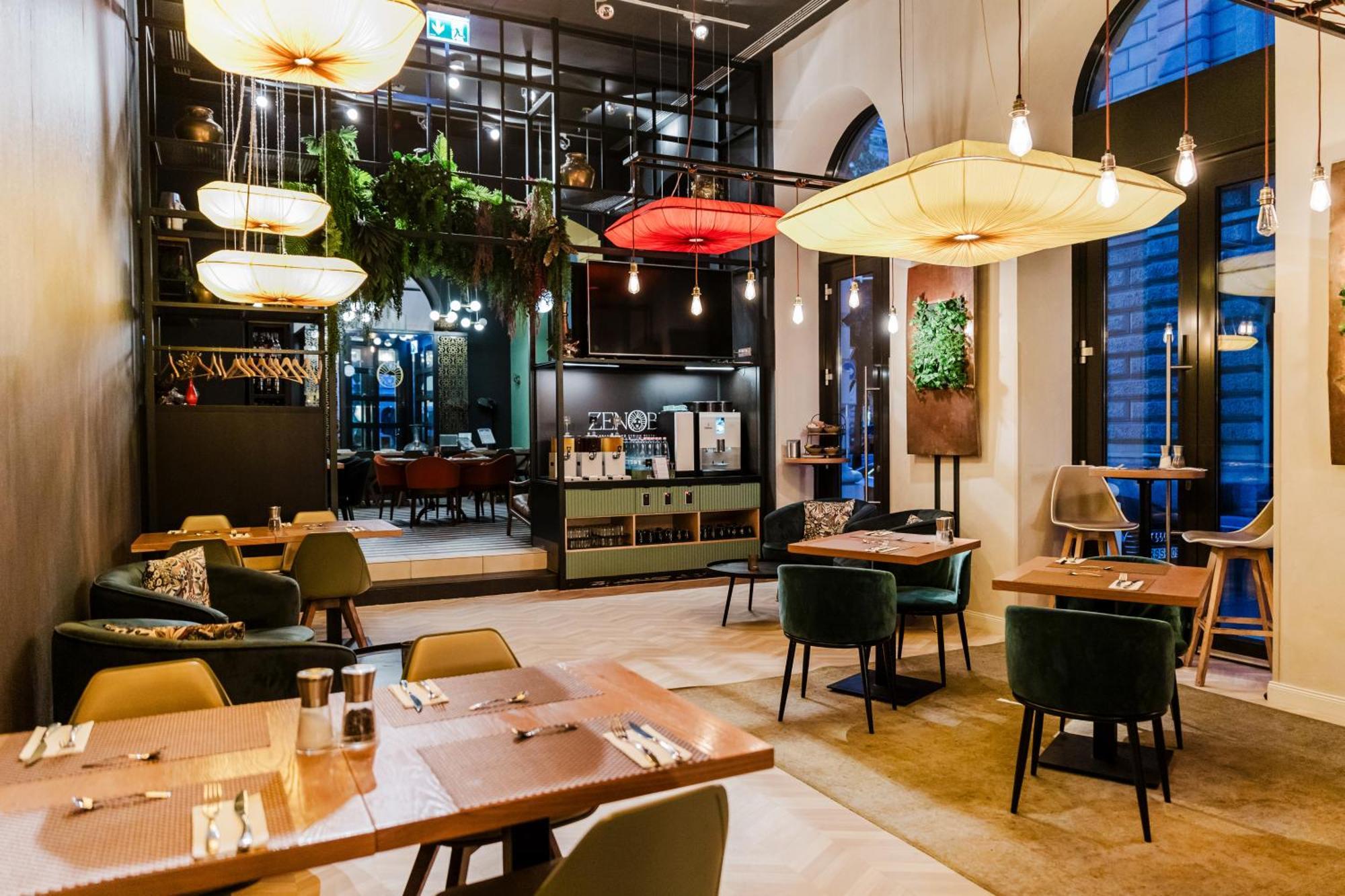 Moments By Continental Group 4* Budapest