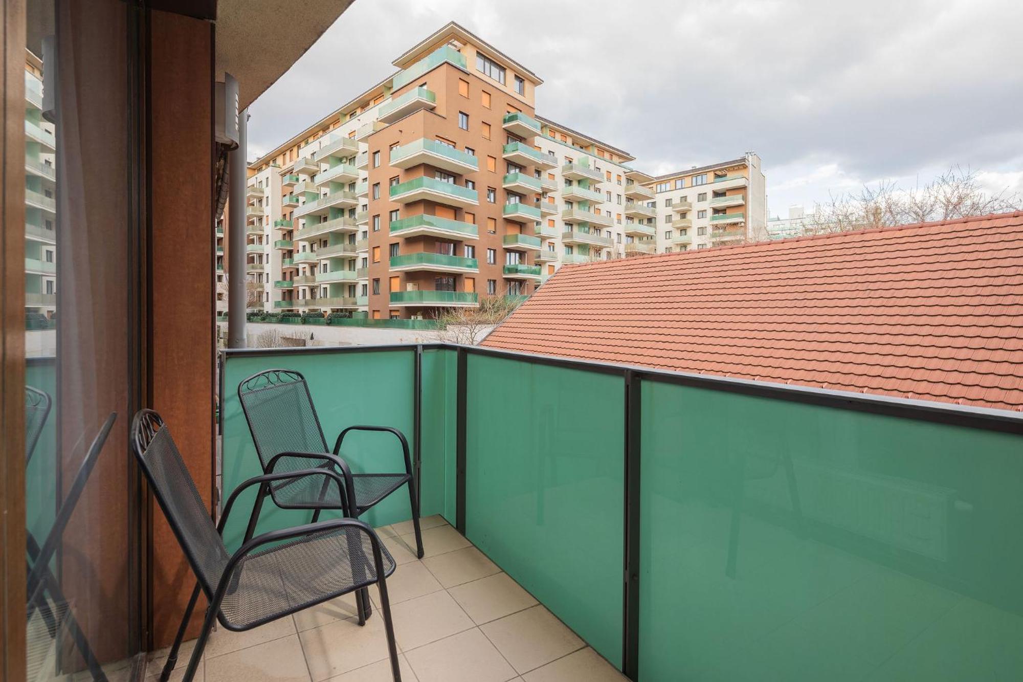 Hotel Escala & 4*