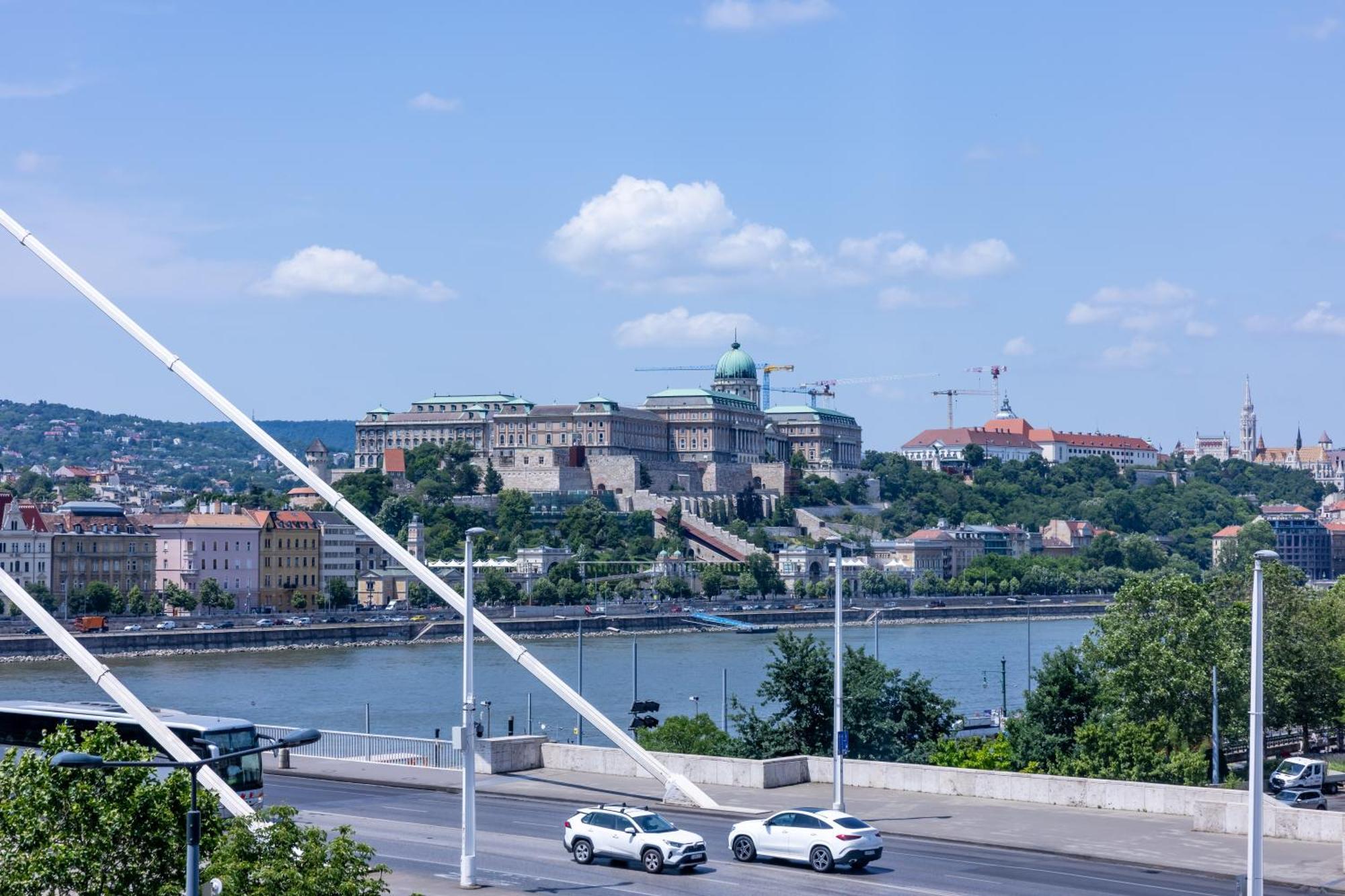 Matyas Hotel 3*