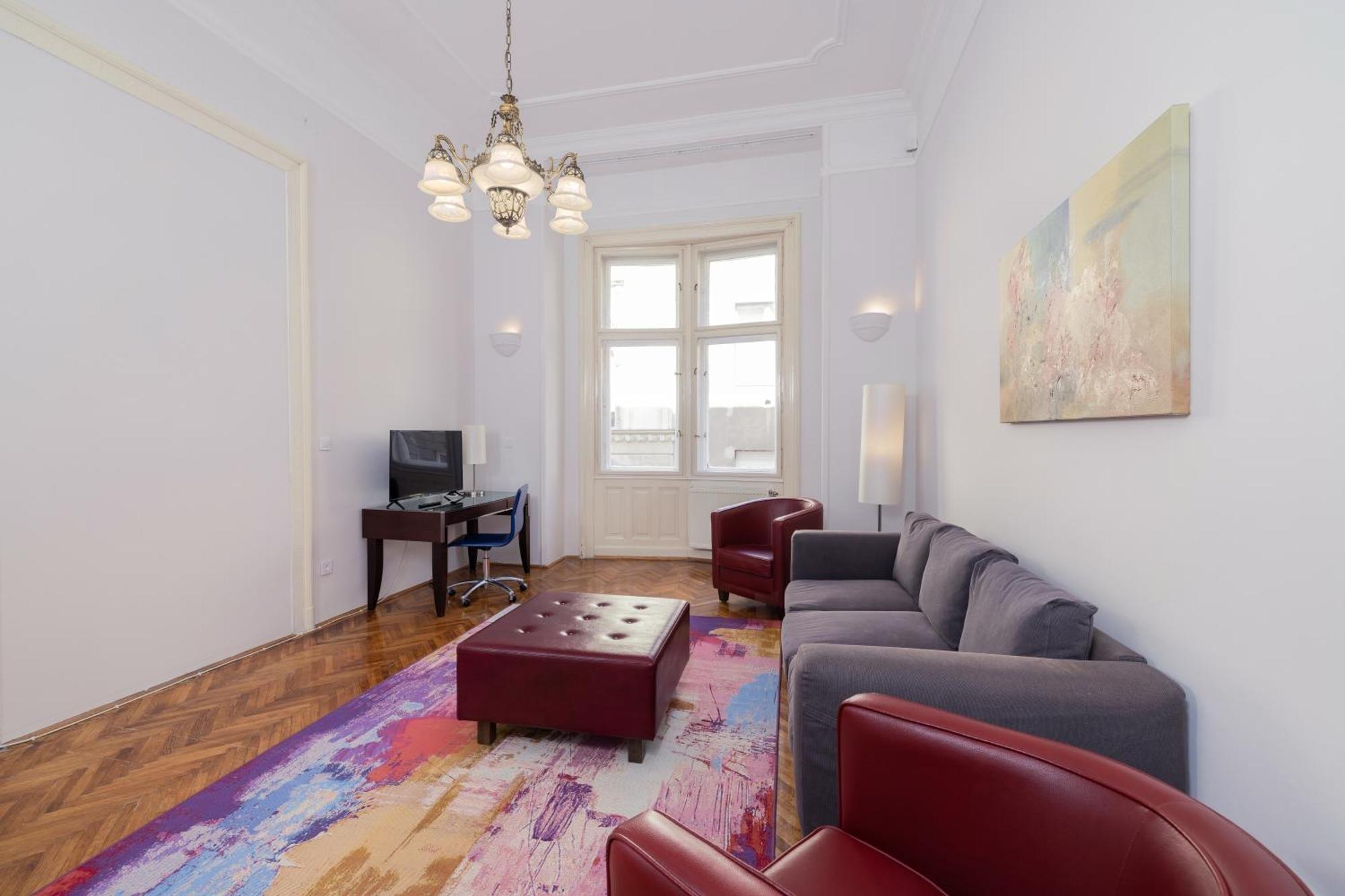 Matyas Hotel 3*