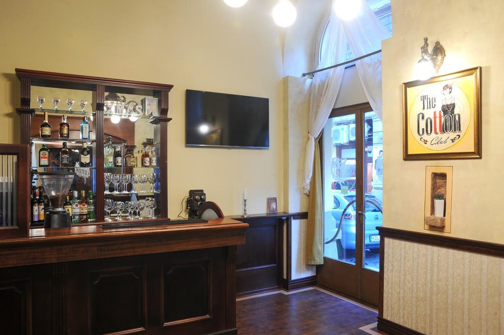 Cotton House 4*