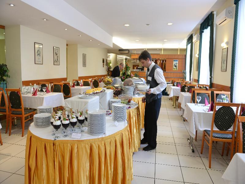 Hotel Millennium