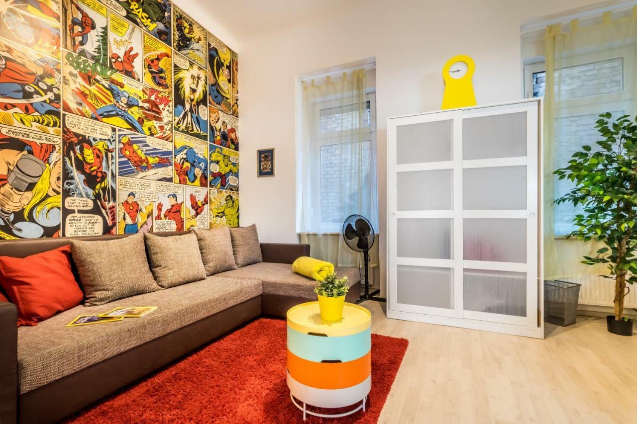 Pop Arts Studios Apartment *