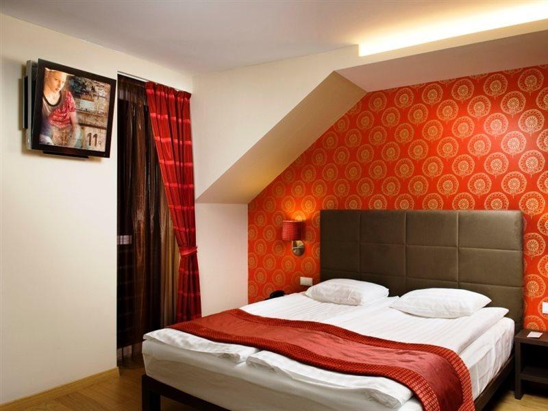 Opera Garden & Szálloda 4*