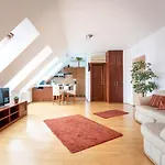 Beautiful Apartment With Ac