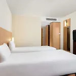 Ibis Budapest Heroes Square
