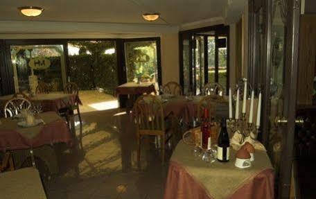Molnar Hotel 3*