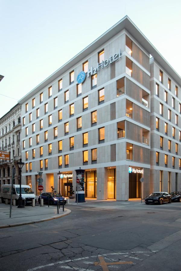 H2 Hotel 3*