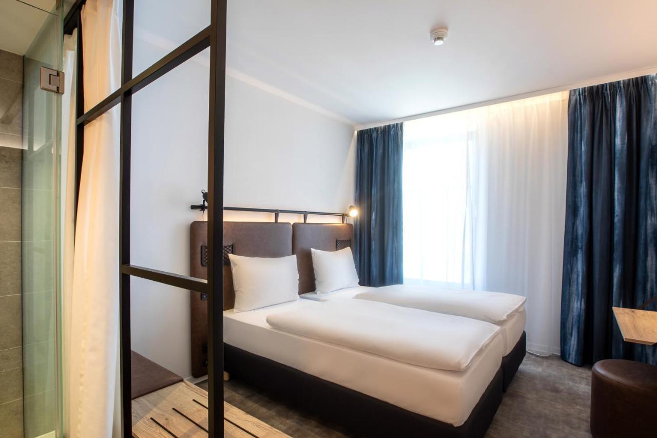 H2 Hotel 3*