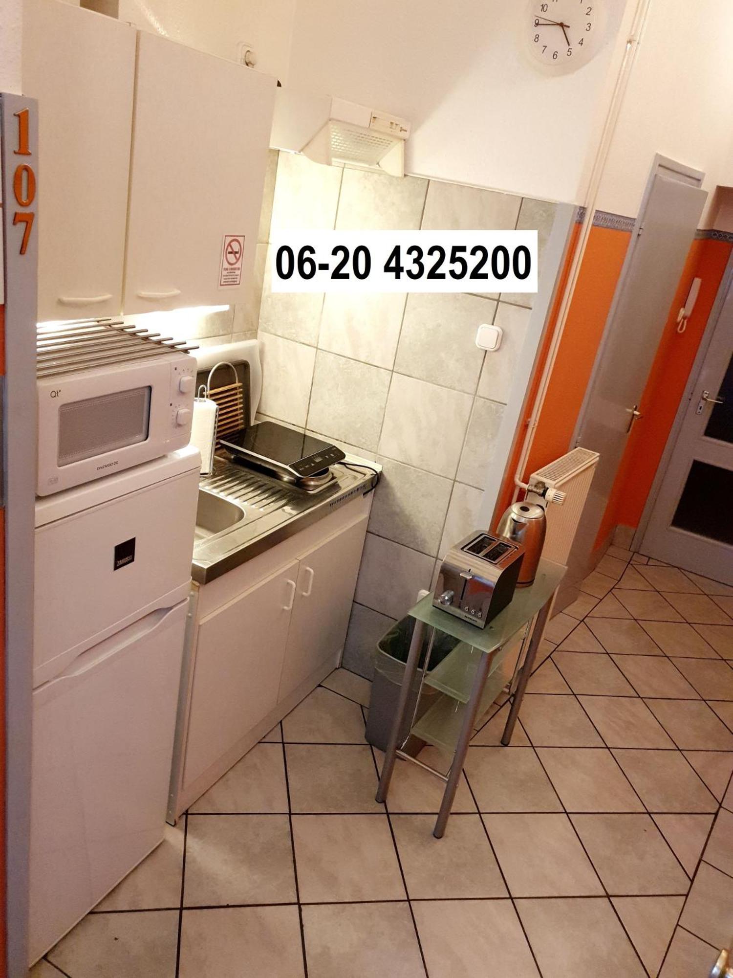 Apartment In The Center Of -free Garage Parking Budapest