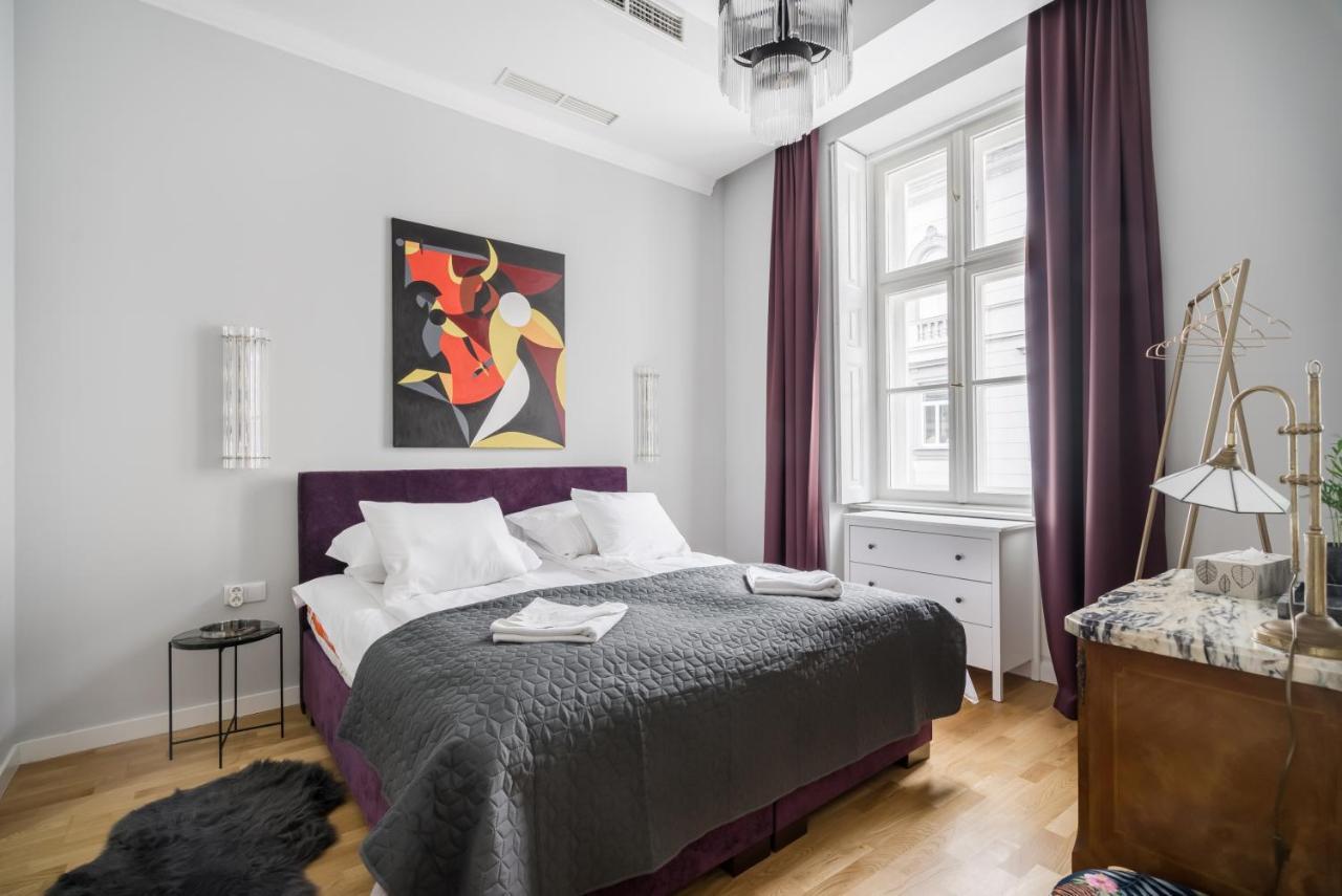 Bpr Adagio Design With A/c Apartment *