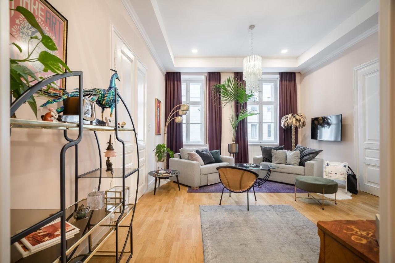 Apartment Bpr Adagio Design With A/c Budapest