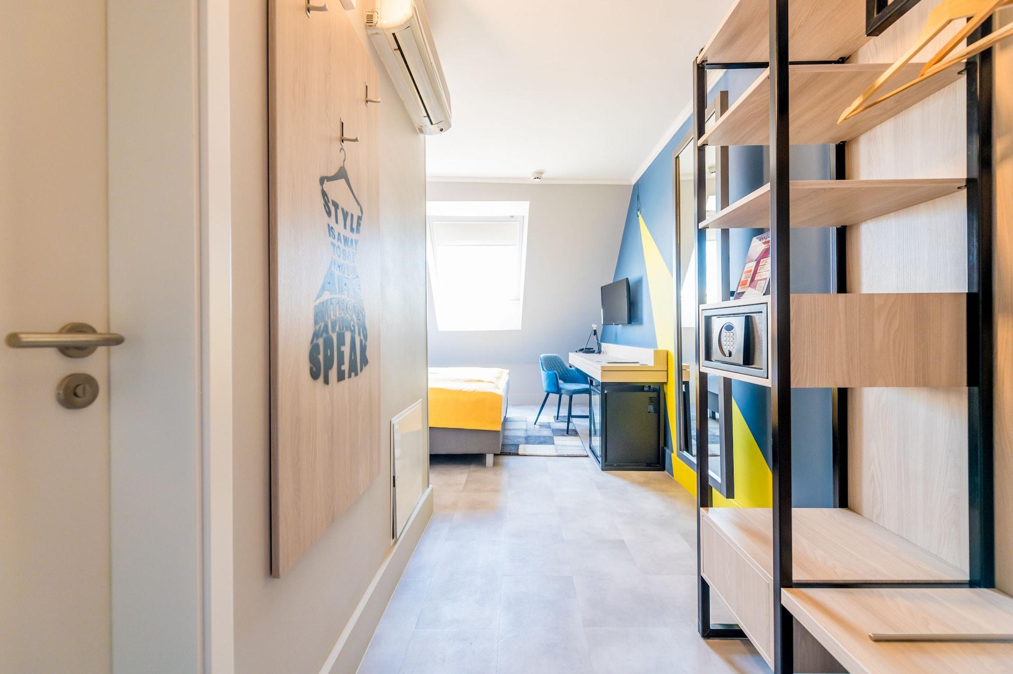 Hotel Impulso Fashion 4*