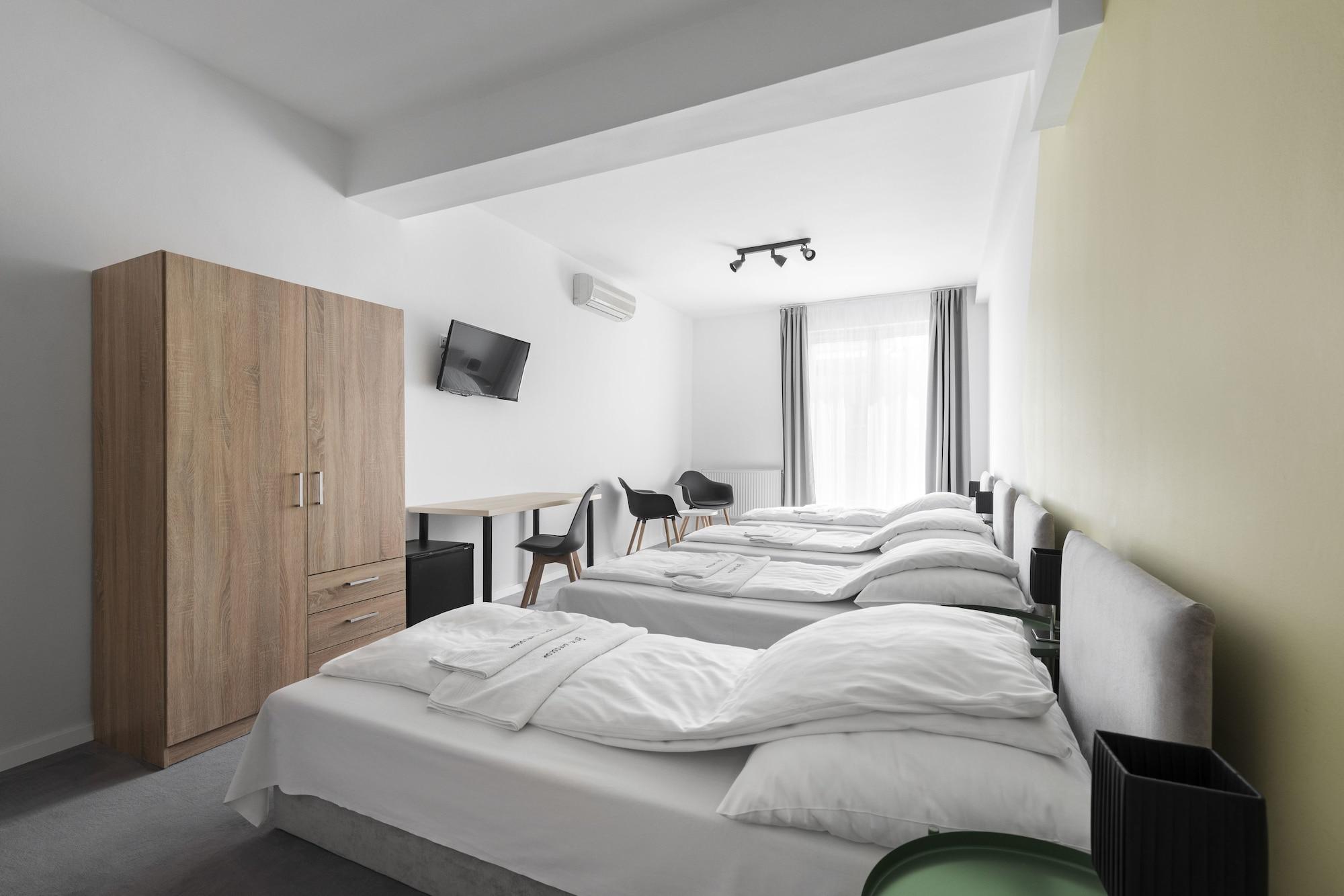 Chesscom Hotel