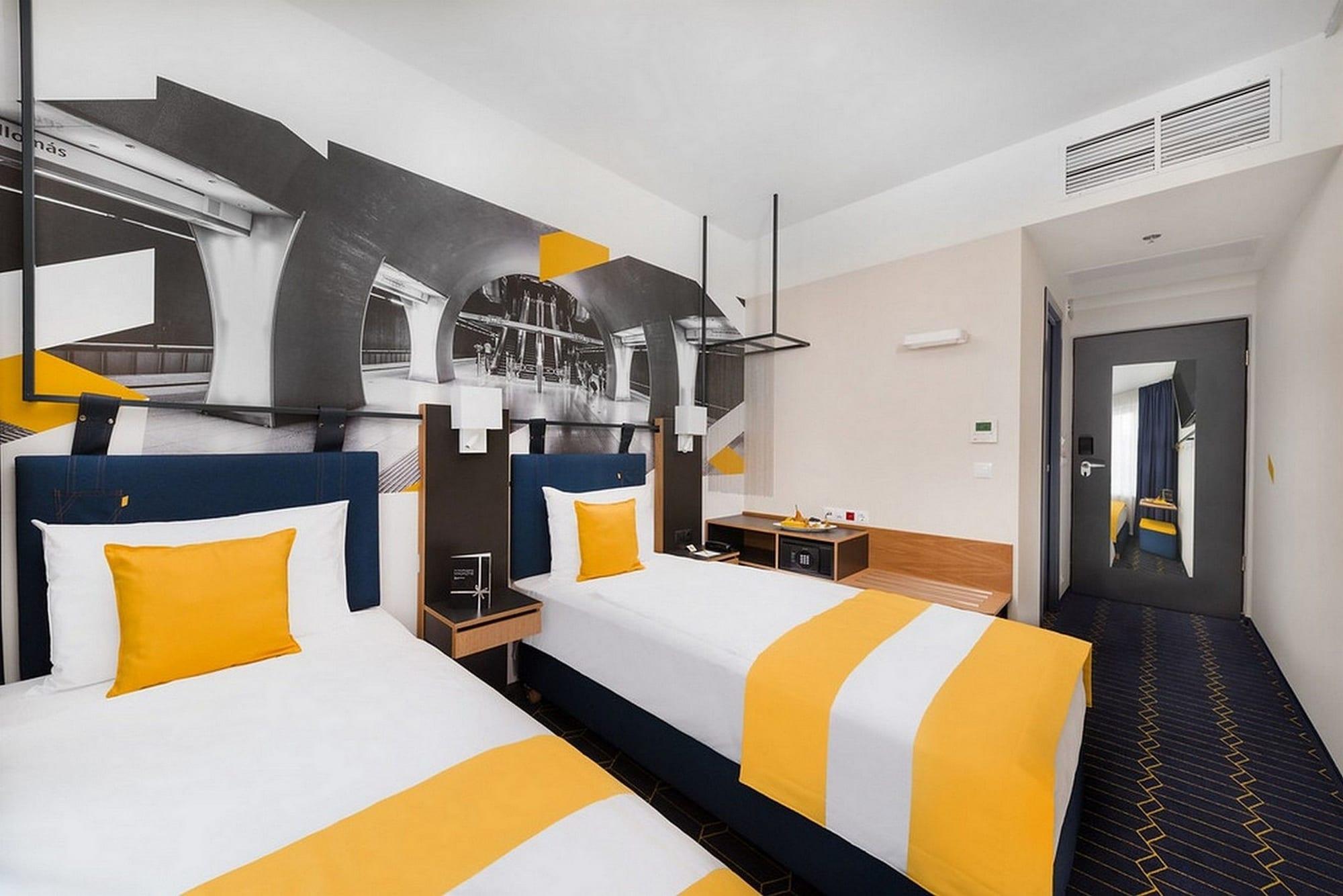 Hotel D8