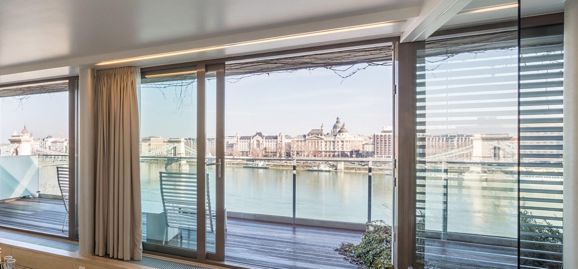 Lanchid 19 Design Budapest