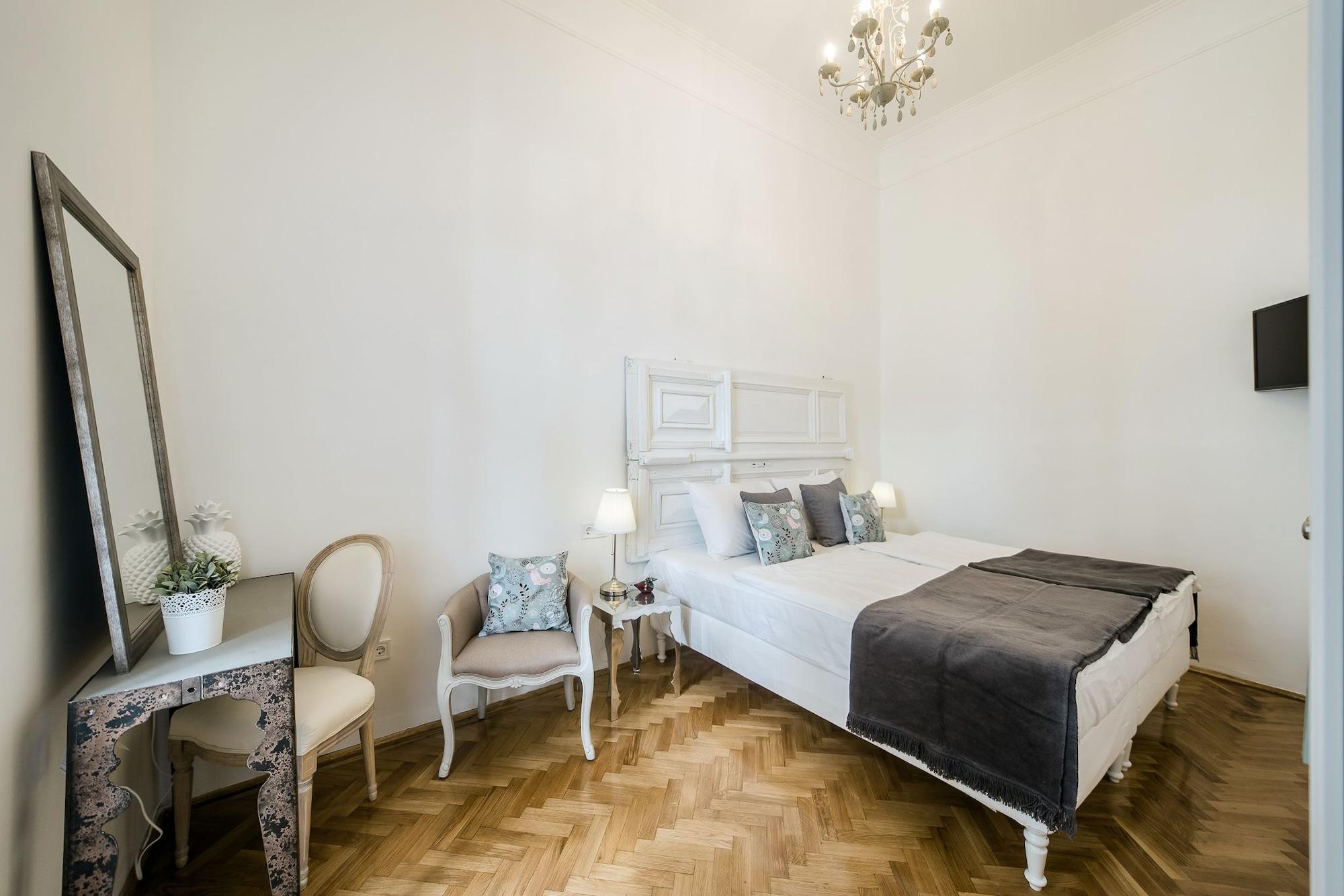 Beletage-boutique Hotel