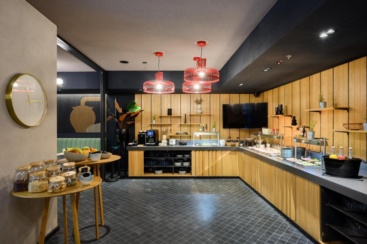 Hotel Oktogon Haggenmacher By Continental Group 4*
