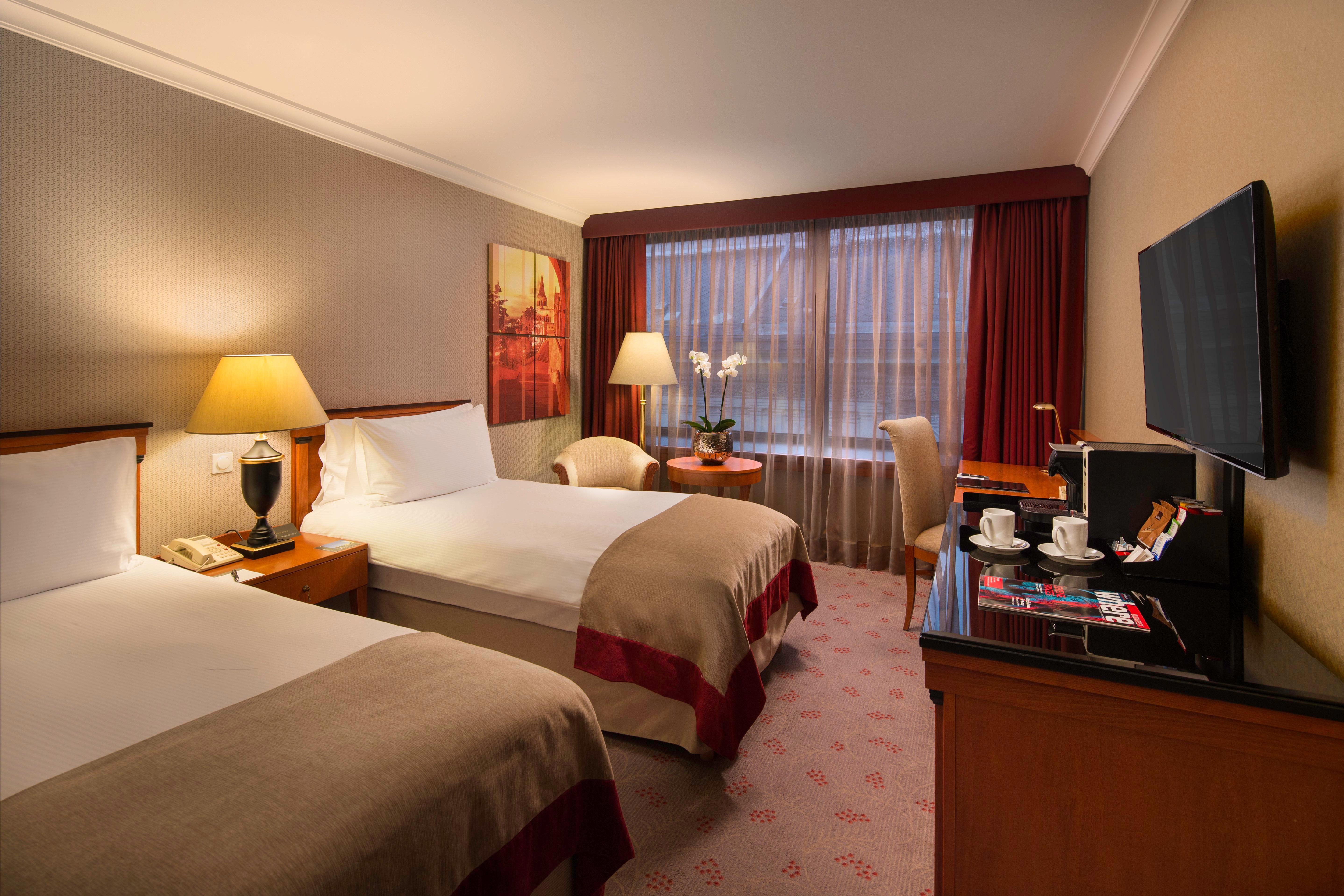 Intercontinental By Ihg 5*