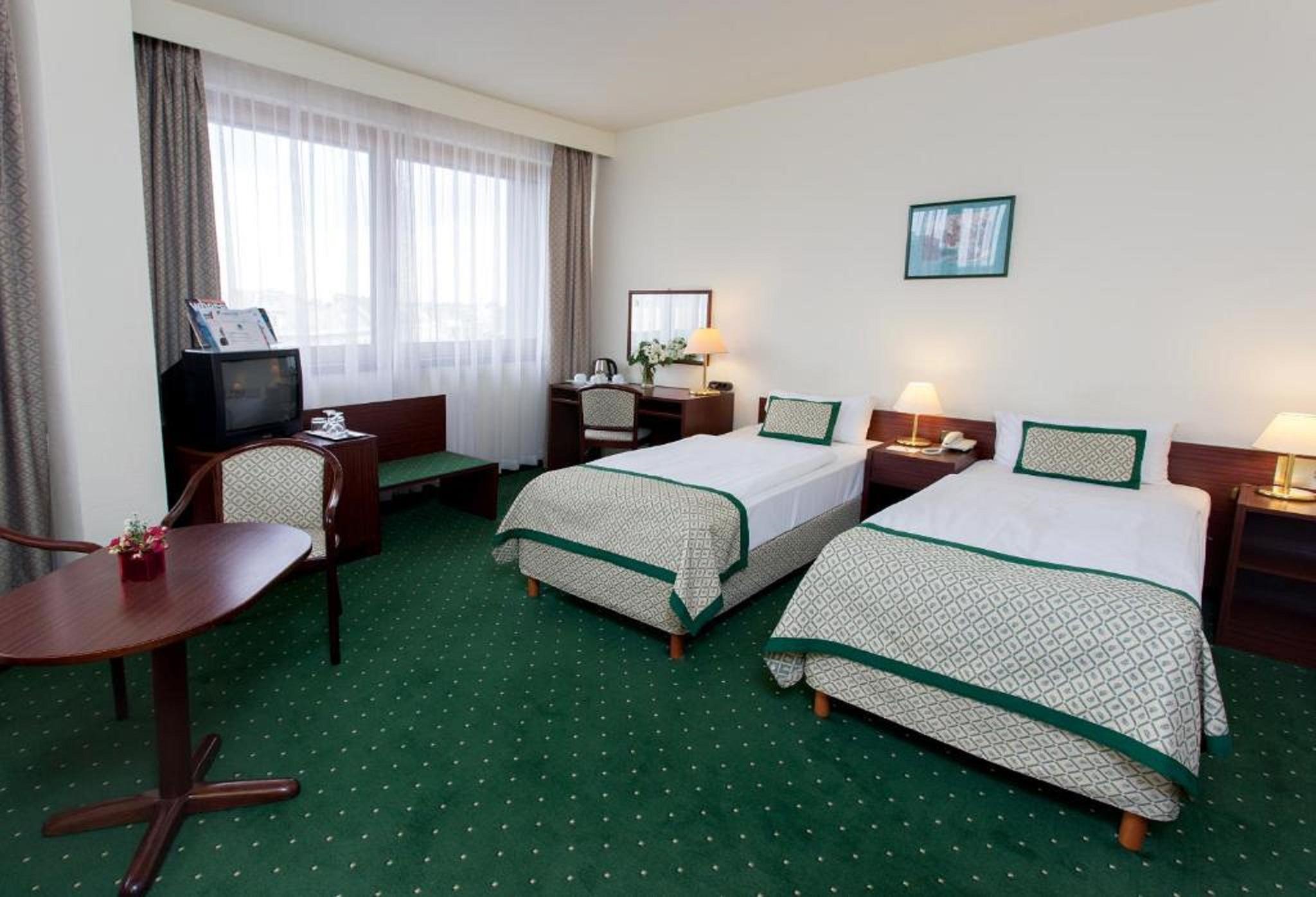 Hotel Danubius Hungaria Center 4*