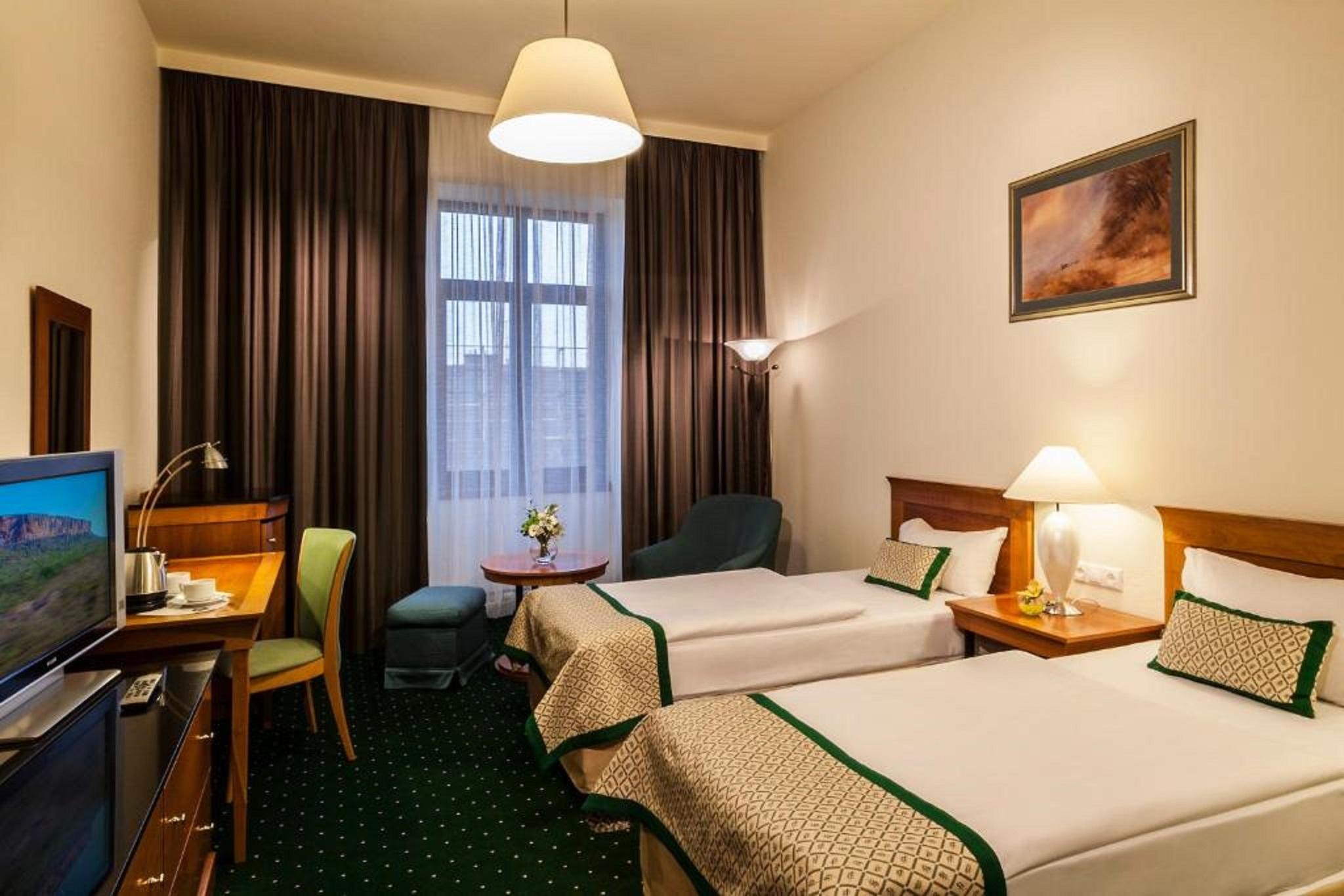 Danubius Hungaria Center Hotel 4*