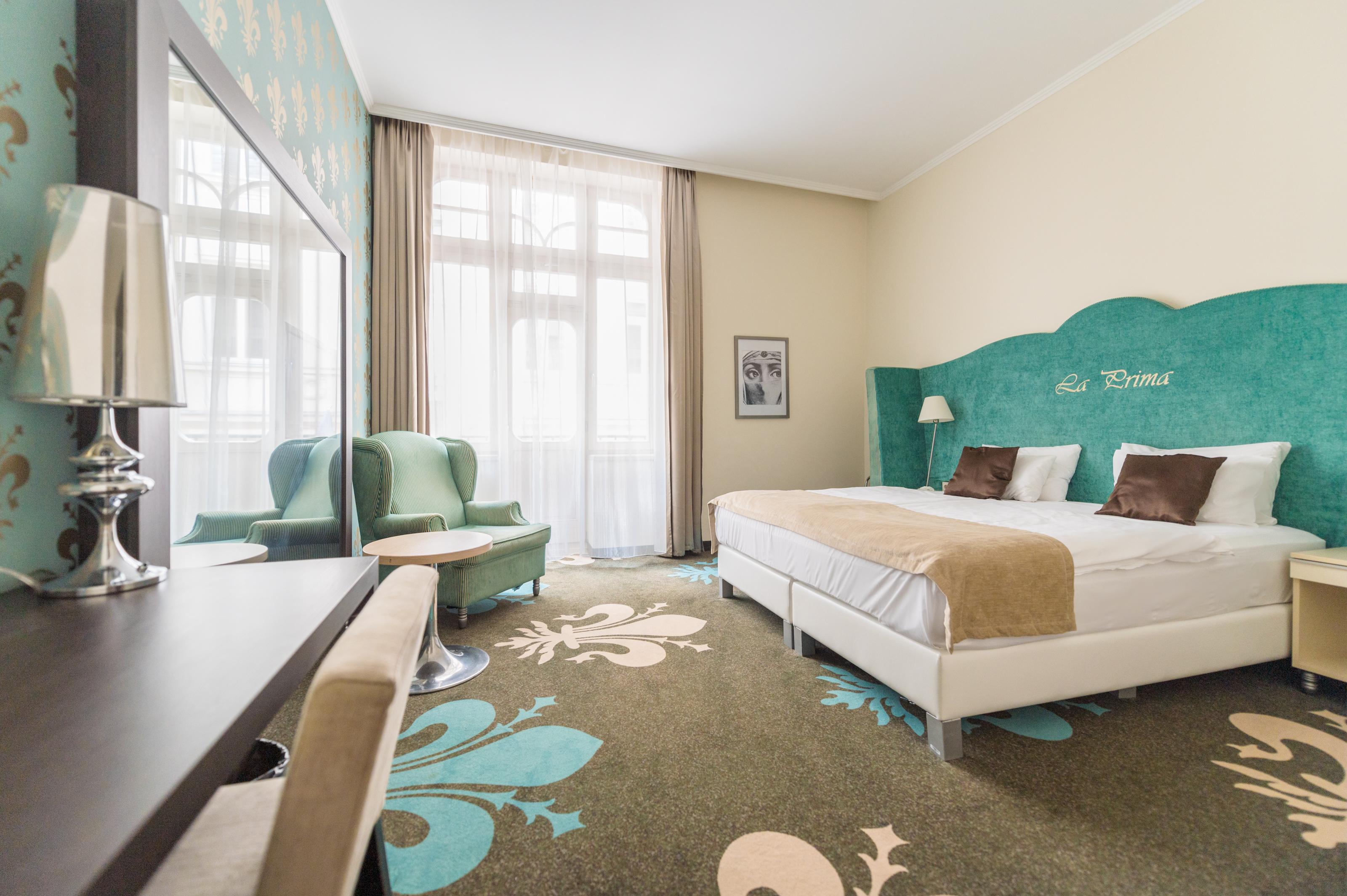 Hotel La Prima Fashion 4*