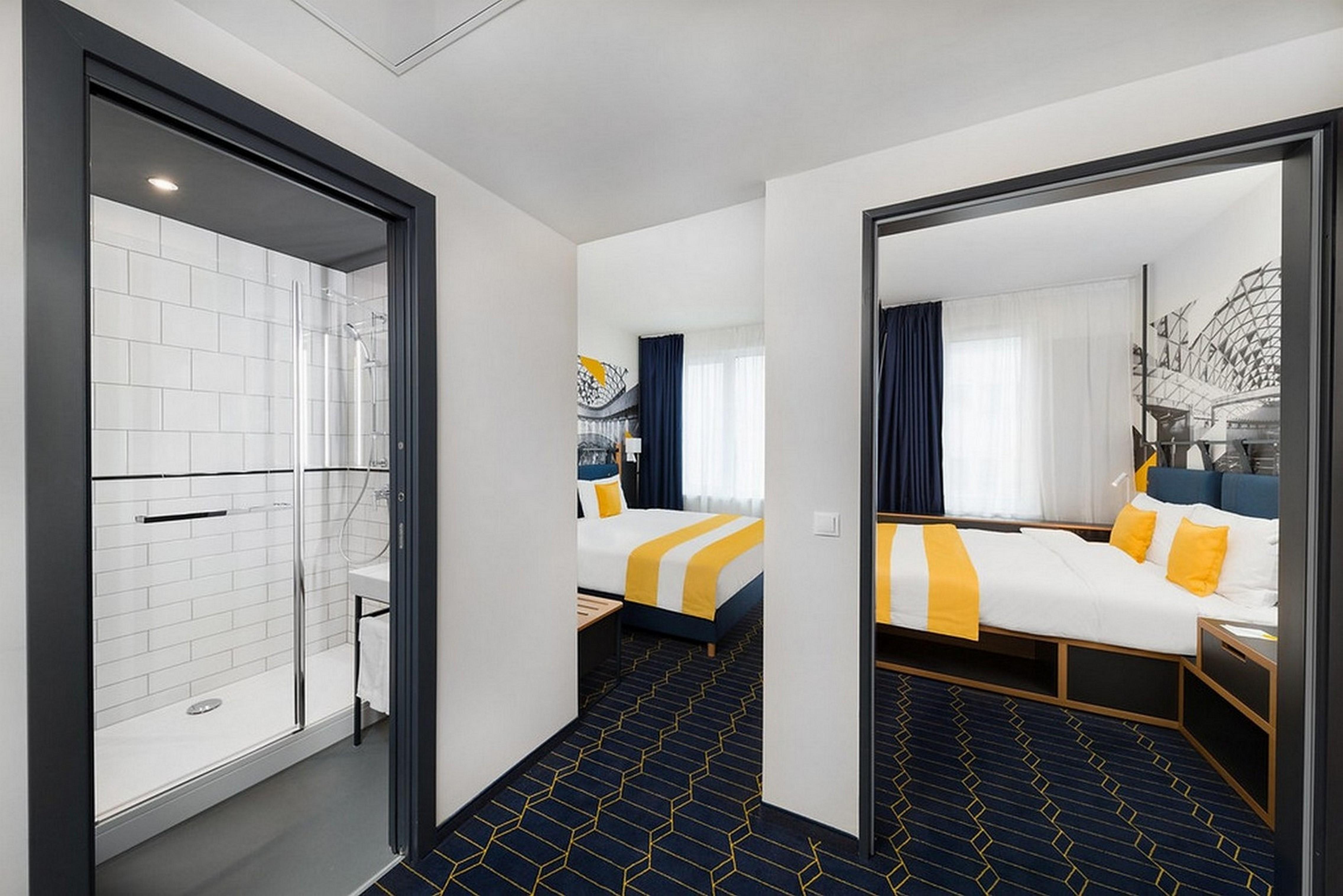 Hotel D8