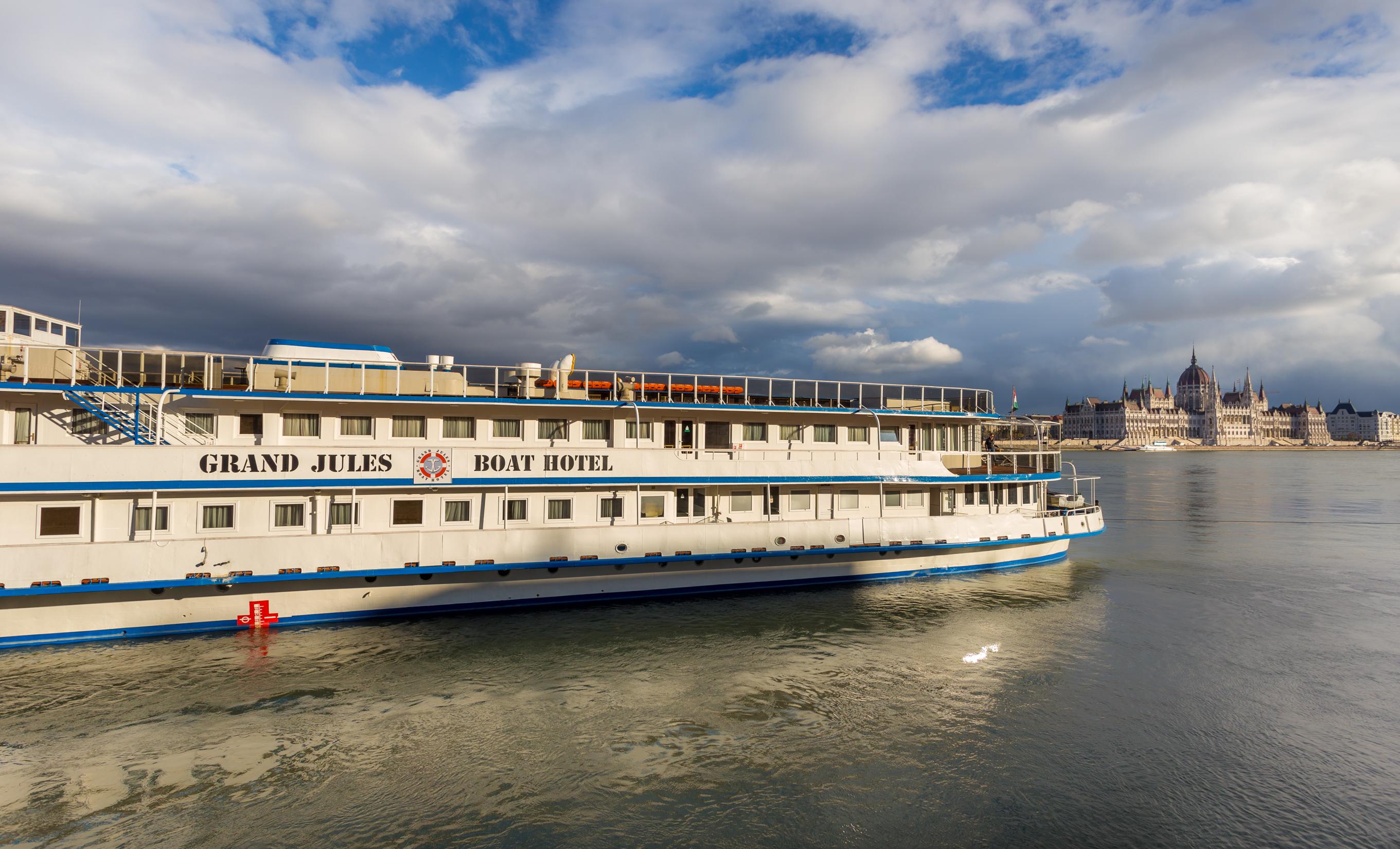 Botel Grand Jules - Boat Budapeste