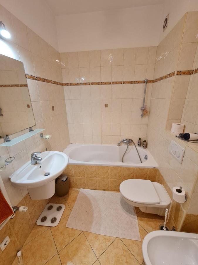 Harmonic By The Buda Castle Apartamento Budapeste